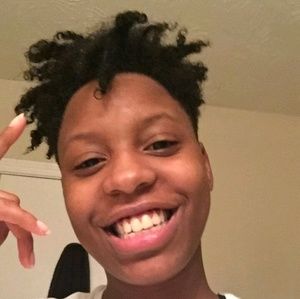 Meet your Posher, Daysha